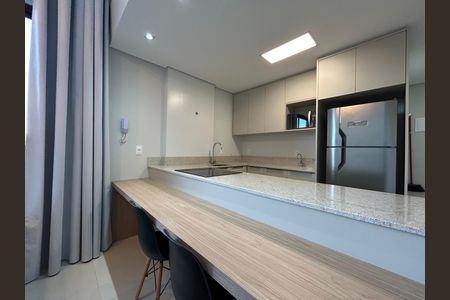 Cozinha de apartamento para alugar com 1 quarto, 46m² em Santo Antonio de Lisboa, Florianópolis