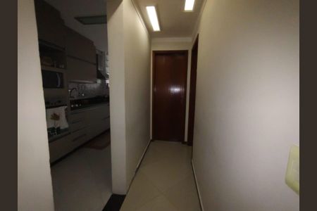Corredor de apartamento para alugar com 2 quartos, 122m² em Vila Assuncao, Praia Grande