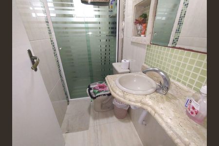 Banheiro de apartamento para alugar com 2 quartos, 122m² em Vila Assuncao, Praia Grande