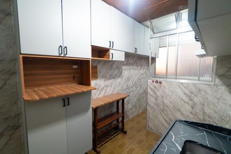 Apartamento à venda com 58m², 2 quartos e 1 vaga Apartamento à venda com 58m², 2 quartos e 1 vagaBanheiro