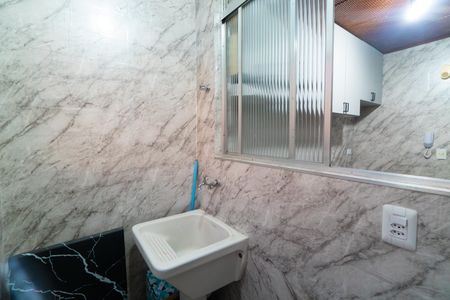 Apartamento à venda com 58m², 2 quartos e 1 vaga Apartamento à venda com 58m², 2 quartos e 1 vagaÁrea de Serviço