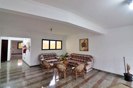 Hall de entrada de apartamento para alugar com 3 quartos, 89m² em Jardim Olavo Bilac, São Bernardo do Campo