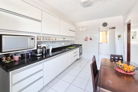 Apartamento à venda com 120m², 2 quartos e 1 vaga Apartamento à venda com 120m², 2 quartos e 1 vagaCozinha