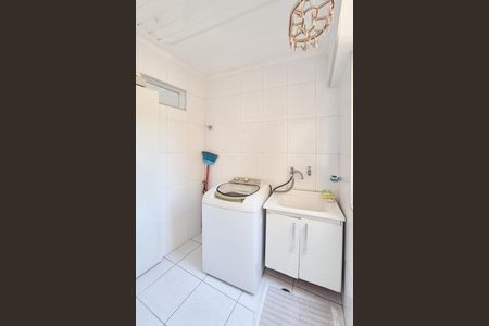 Apartamento à venda com 120m², 2 quartos e 1 vaga Apartamento à venda com 120m², 2 quartos e 1 vagaÁrea de Serviço