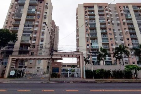 Apartamento para alugar com 52m², 2 quartos e 1 vaga Apartamento para alugar com 52m², 2 quartos e 1 vagaFachada