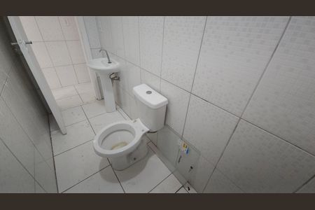 Banheiro de apartamento para alugar com 1 quarto, 36m² em Vila Ré, São Paulo