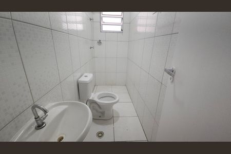 Banheiro de apartamento para alugar com 1 quarto, 36m² em Vila Ré, São Paulo