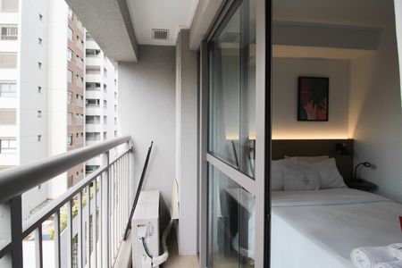 Studio à venda com 21m², 1 quarto e sem vaga Studio à venda com 21m², 1 quarto e sem vagaSuíte