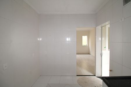 Cozinha de apartamento para alugar com 2 quartos, 60m² em Vila Vitorio Mazzei, São Paulo