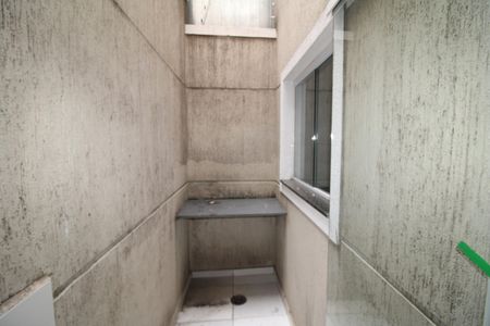 Área de Serviço de apartamento para alugar com 2 quartos, 60m² em Vila Vitorio Mazzei, São Paulo