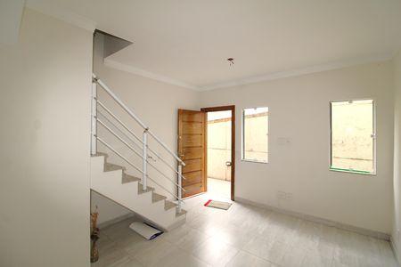 Apartamento para alugar com 2 quartos, 60m² em Vila Vitorio Mazzei, São Paulo