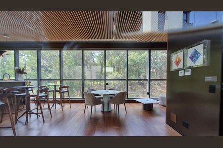 Apartamento à venda com 184m², 3 quartos e 3 vagasÁrea comum - Salão de festas