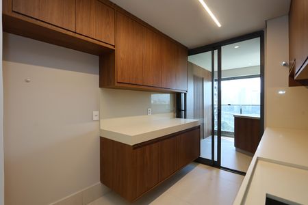 Apartamento à venda com 184m², 3 quartos e 3 vagascozinha