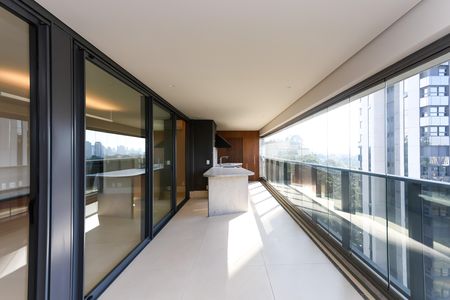Apartamento à venda com 184m², 3 quartos e 3 vagasVaranda gourmet