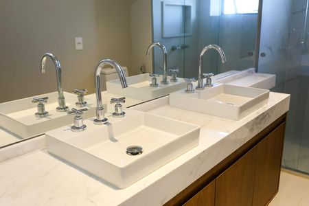 Apartamento à venda com 184m², 3 quartos e 3 vagasBanheiro da Suíte 1