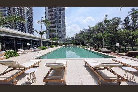 Apartamento à venda com 184m², 3 quartos e 3 vagasÁrea comum - Piscina
