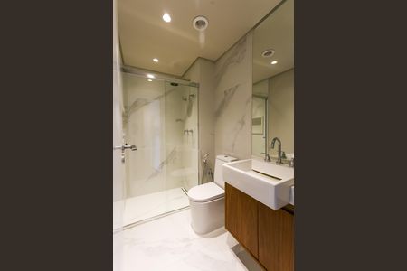 Apartamento à venda com 184m², 3 quartos e 3 vagasBanheiro da Suíte 2