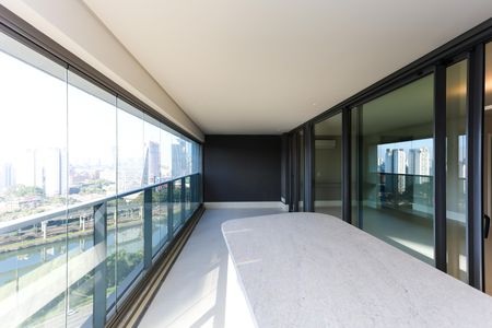 Apartamento à venda com 184m², 3 quartos e 3 vagasVaranda gourmet