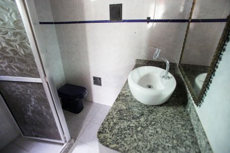 Casa para alugar com 220m², 3 quartos e 2 vagasBanheiro da Suíte