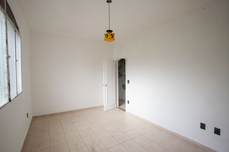 Casa para alugar com 220m², 3 quartos e 2 vagasQuarto 2