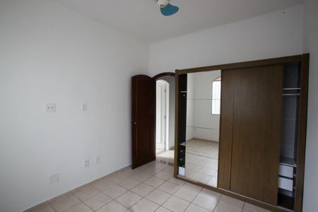 Casa para alugar com 220m², 3 quartos e 2 vagasQuarto 3