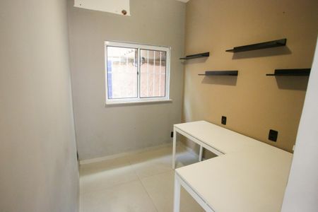 Casa para alugar com 220m², 3 quartos e 2 vagasEscritório