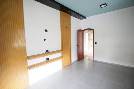 Casa para alugar com 220m², 3 quartos e 2 vagasQuarto Suíte