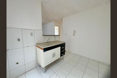 Cozinha de apartamento para alugar com 2 quartos, 52m² em Vila Alzira, Guarulhos