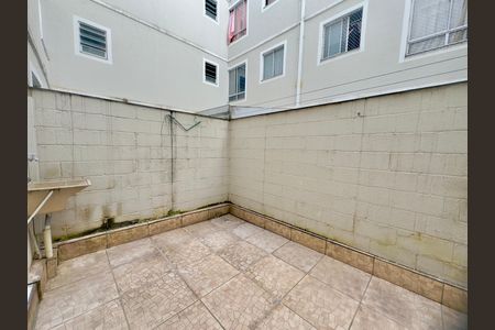 Área de Serviço de apartamento para alugar com 2 quartos, 52m² em Vila Alzira, Guarulhos