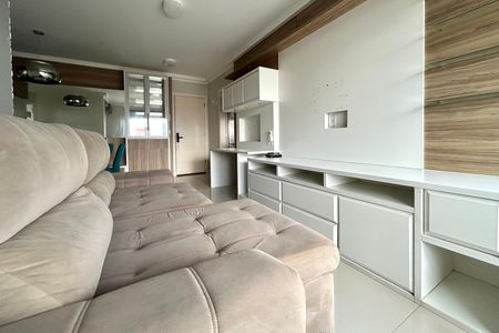 Sala de apartamento para alugar com 2 quartos, 77m² em Barreiros, São José