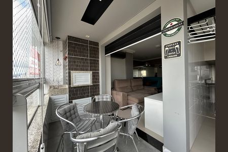 Varanda de apartamento para alugar com 2 quartos, 77m² em Barreiros, São José