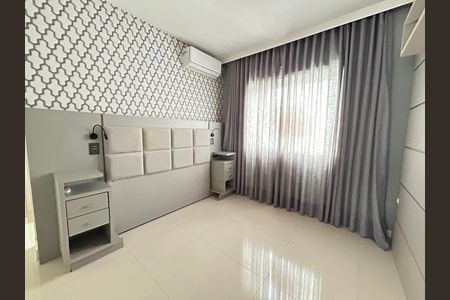 Suíte de apartamento para alugar com 2 quartos, 77m² em Barreiros, São José