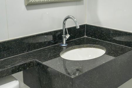 Studio para alugar com 32m², 0 quarto e 1 vaga Studio para alugar com 32m², 0 quarto e 1 vagaBanheiro