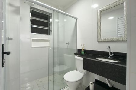 Studio para alugar com 32m², 0 quarto e 1 vaga Studio para alugar com 32m², 0 quarto e 1 vagaBanheiro