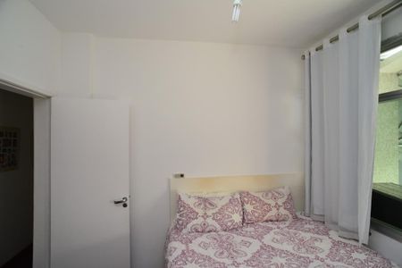 Apartamento à venda com 150m², 3 quartos e 2 vagas Apartamento à venda com 150m², 3 quartos e 2 vagasQuarto 1