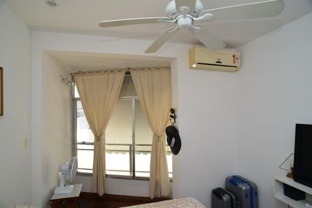 Apartamento à venda com 150m², 3 quartos e 2 vagas Apartamento à venda com 150m², 3 quartos e 2 vagasQuarto 2