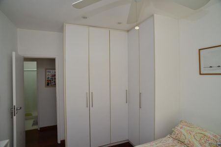 Apartamento à venda com 150m², 3 quartos e 2 vagas Apartamento à venda com 150m², 3 quartos e 2 vagasQuarto 2