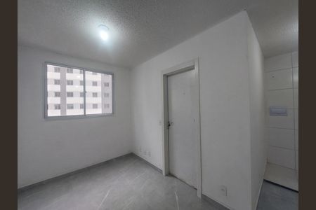 Sala de apartamento para alugar com 2 quartos, 34m² em Usina Piratininga, São Paulo
