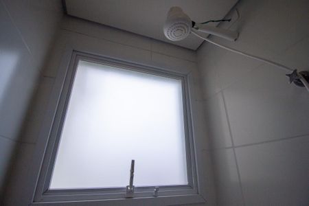 Banheiro de apartamento para alugar com 2 quartos, 47m² em Horto Florestal, Sorocaba
