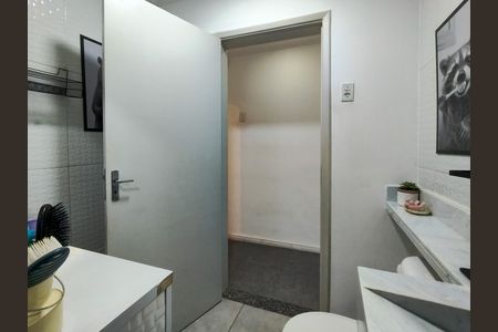 Casa para alugar com 212m², 3 quartos e sem vagaBanheiro Corredor