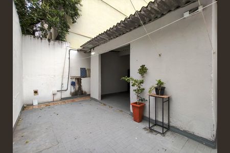 Casa para alugar com 212m², 3 quartos e sem vagaQuintal