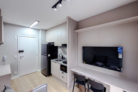 Sala de kitnet/studio para alugar com 1 quarto, 28m² em Liberdade, São Paulo