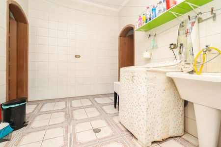 Área de Serviço de casa à venda com 4 quartos, 190m² em Jardim Senice, São Paulo