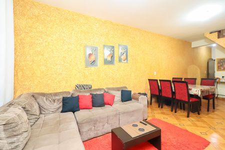 Sala de casa à venda com 4 quartos, 190m² em Jardim Senice, São Paulo