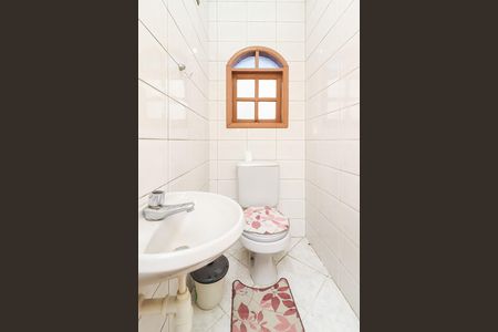 Casa à venda com 190m², 5 quartos e 2 vagasBanheiro da Suíte