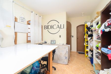 Casa à venda com 190m², 5 quartos e 2 vagasQuarto 4 - Suíte