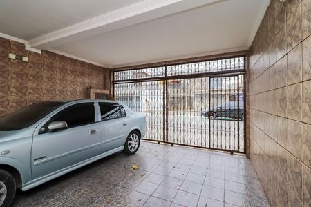Garagem de casa à venda com 4 quartos, 190m² em Jardim Senice, São Paulo