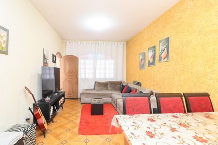 Casa à venda com 190m², 5 quartos e 2 vagasSala