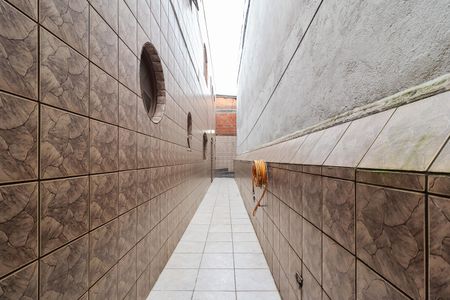 Corredor Externo de casa à venda com 4 quartos, 190m² em Jardim Senice, São Paulo