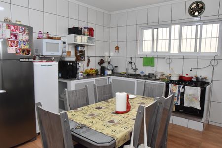 Casa para alugar com 150m², 2 quartos e 1 vaga Casa para alugar com 150m², 2 quartos e 1 vagaCozinha